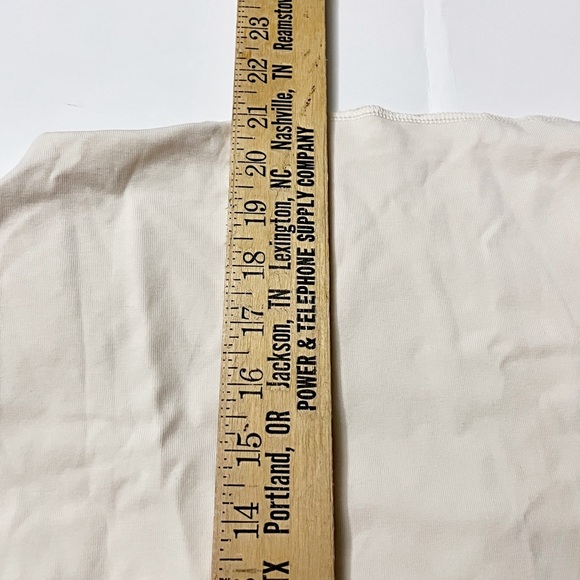 HALARA ✨Off Shoulder Short Sleeve Ruched Top - Picture 6 of 6